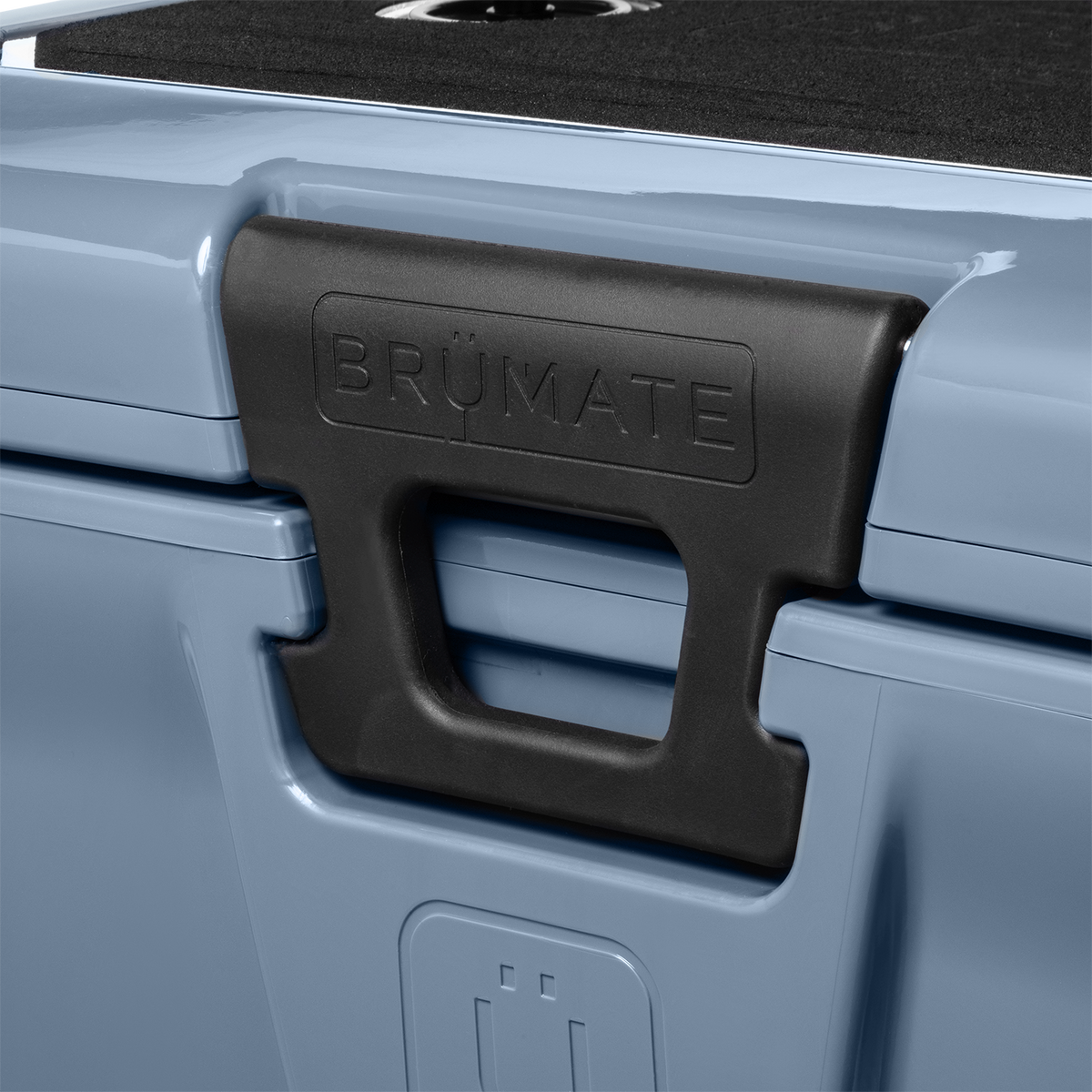 brutank-20qt-e4 BruTank-20-Denim-Latch.png
