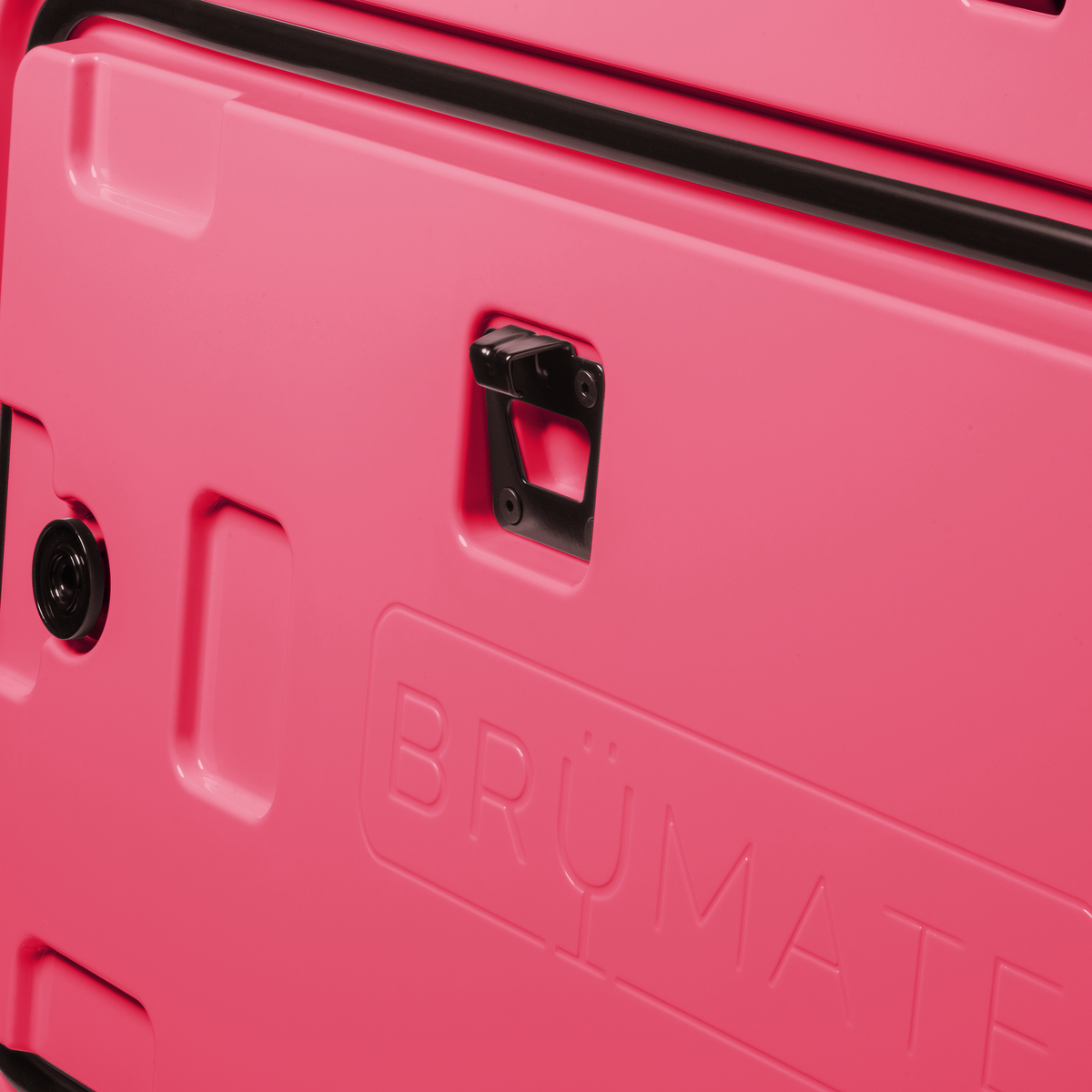 brutank-u0 brutank-55qt-neonpink-bottle-opener.png